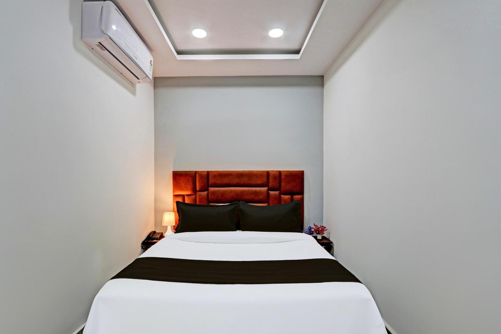 Super Hotel O Lavish Tranquil حيدر أباد المظهر الخارجي الصورة