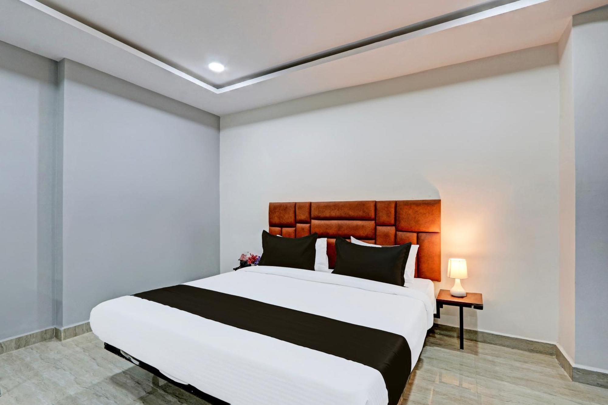 Super Hotel O Lavish Tranquil حيدر أباد المظهر الخارجي الصورة