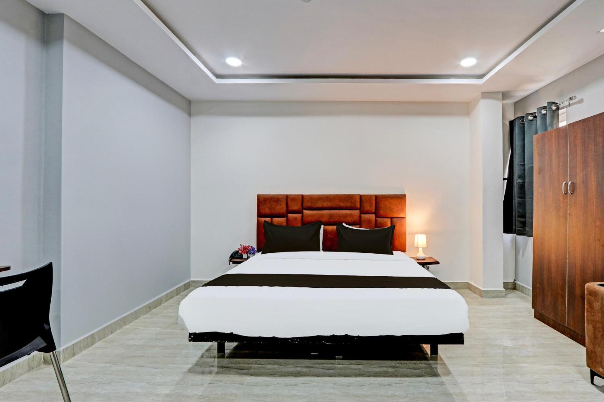 Super Hotel O Lavish Tranquil حيدر أباد المظهر الخارجي الصورة