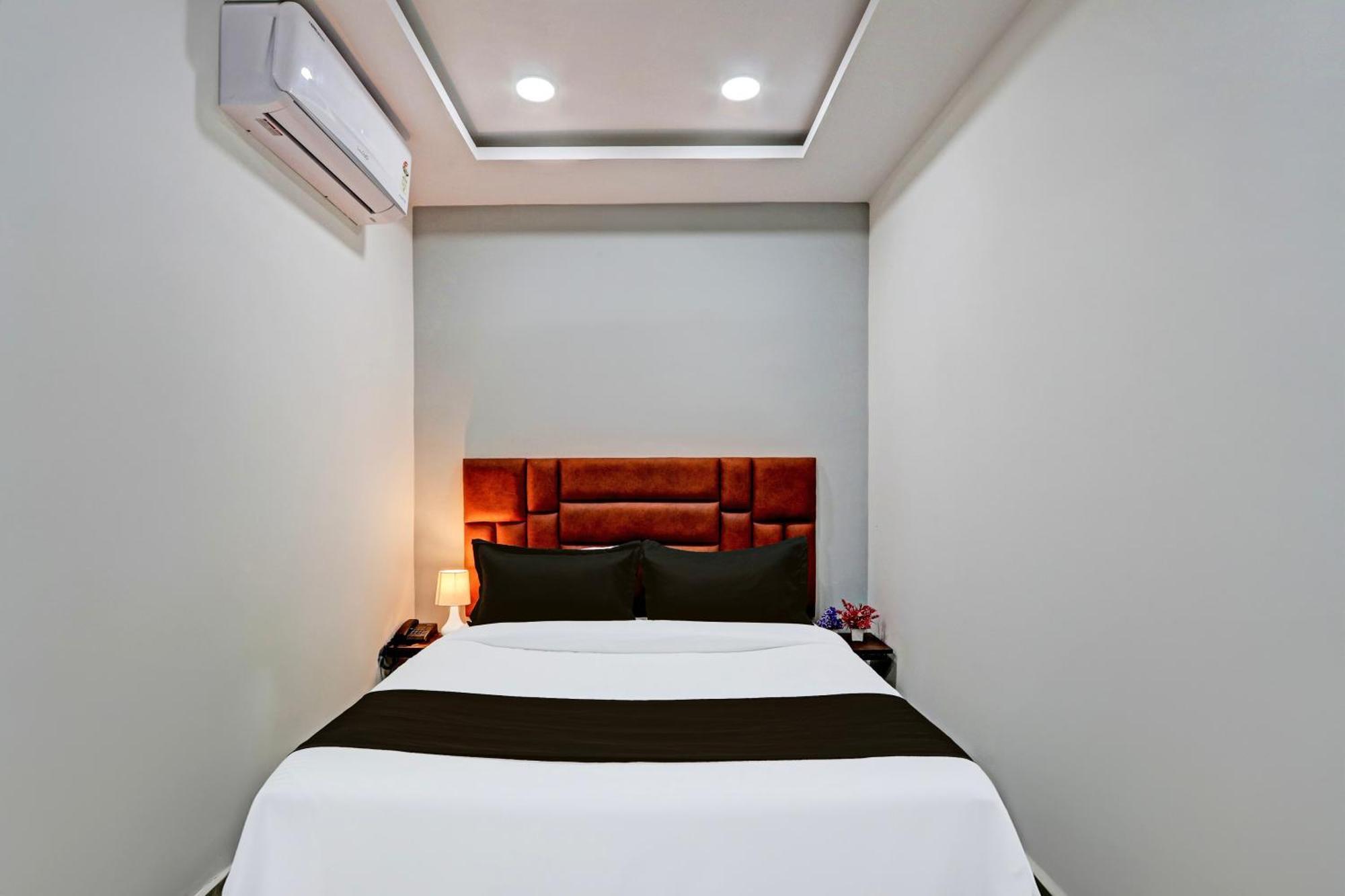 Super Hotel O Lavish Tranquil حيدر أباد المظهر الخارجي الصورة